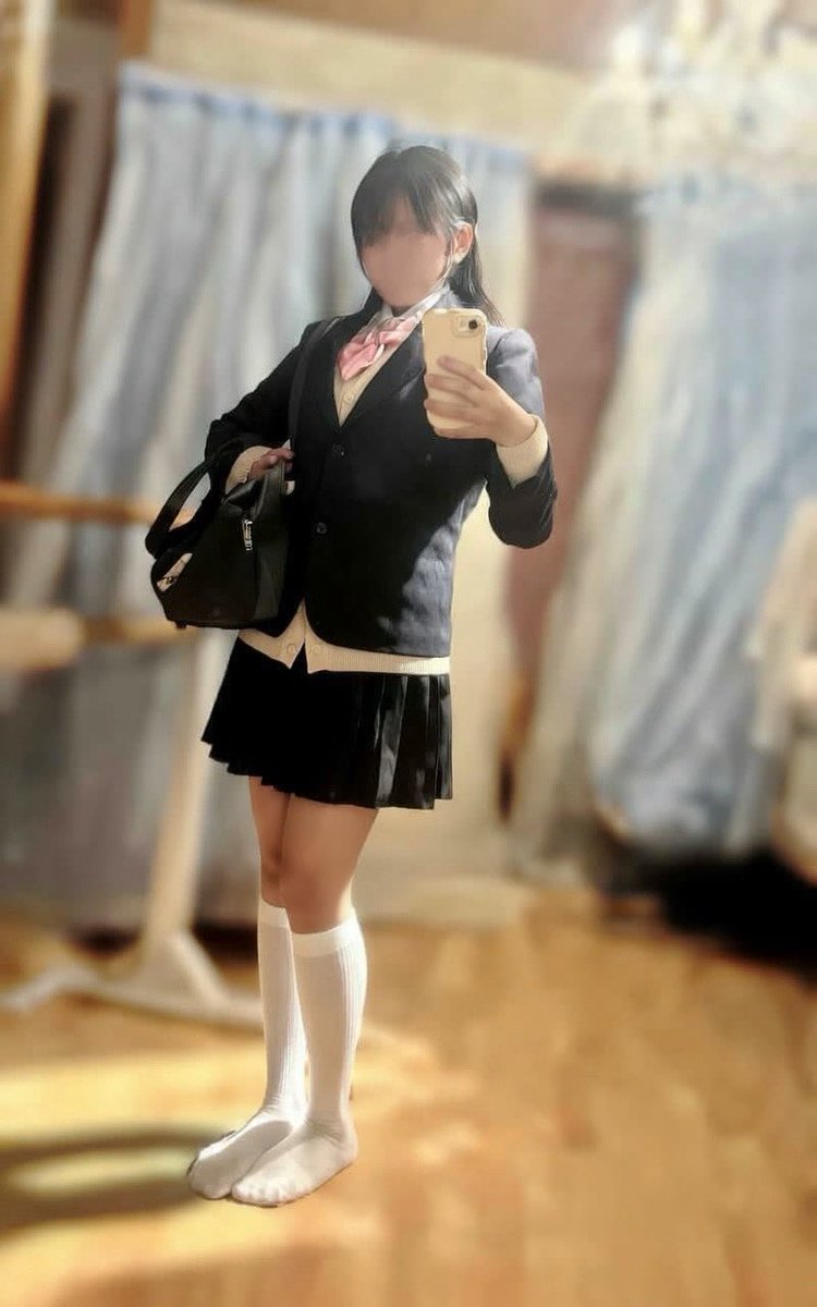 𝚑𝚞𝚢𝚞 tweet media