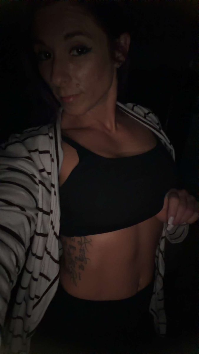 DannyRiddick13's tweet photo. Show my girl some love!
SC:Mistylejeune7 https://t.co/7edwt08DEH