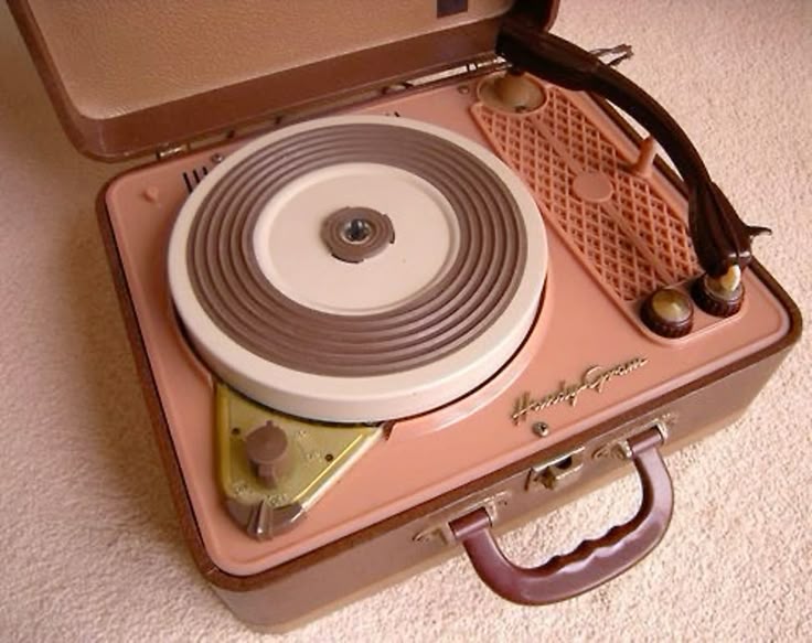 jul 🎠 kittyuri pilled tweet media