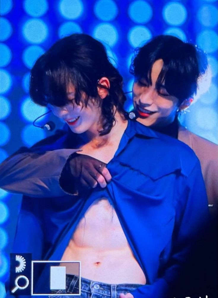 🦊yLyOn tweet media