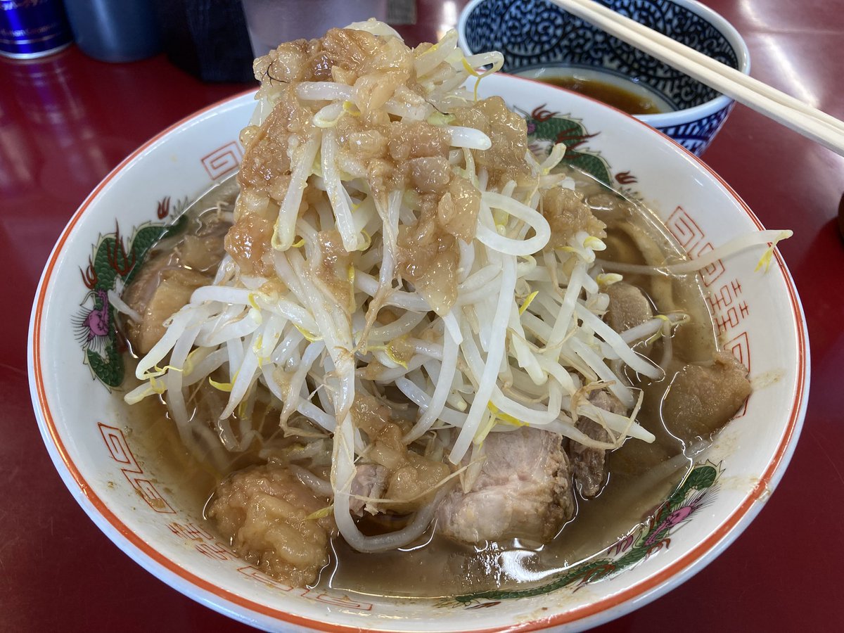 SPADA525GAD's tweet photo. 真岡市　ジラフ

小ラーメン
ヤサイアブラ
KABAYAKI

今日は限定の誘惑に負けず
『ラーメン』✨

あ〜うまいよ
やっぱりラーメンが1番よ！！

ごちそうさまでした🙏 https://t.co/wf7HQqctCA