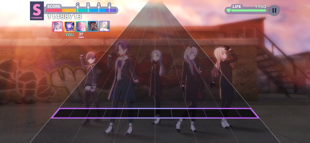 おまかせお邪魔しました〜！
下克上併せ素敵でした♡また機会がありましたら是非…！