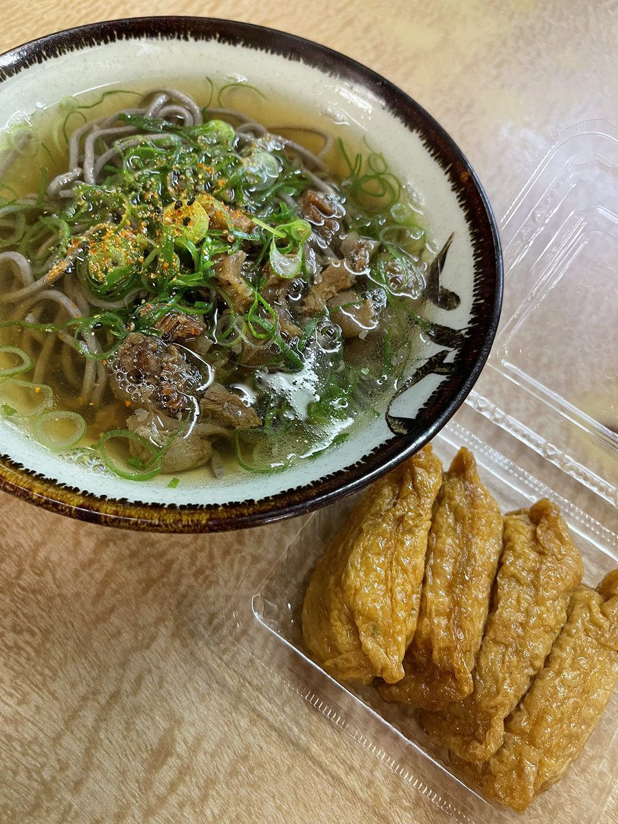ぼっかけそばとすし
