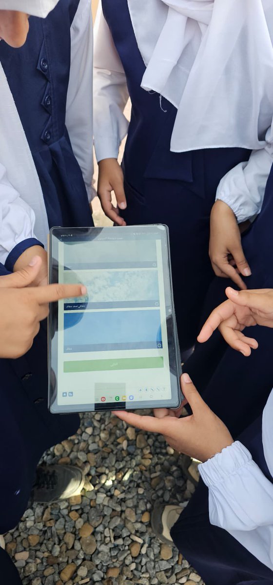 baad_school6314's tweet photo. متابعة أعمال فريق #جلوب_البيئي خلال حصة النشاط لهذا الأسبوع 

#تعليمية_شمال_الشرقية
#تعلم_مستدام
#مدرسة_بعد https://t.co/pXmXjzfjZ9