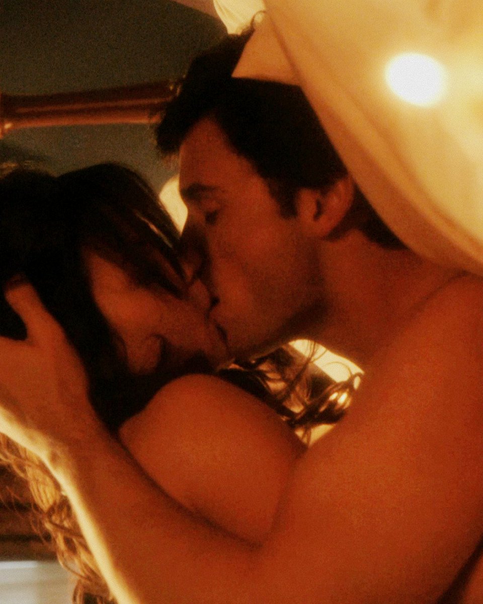 archive clois tweet media