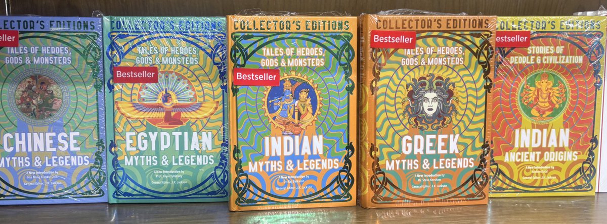 FRRR 2 days ago i went to a book store and see this books… my wishlist ever since🥹🤍