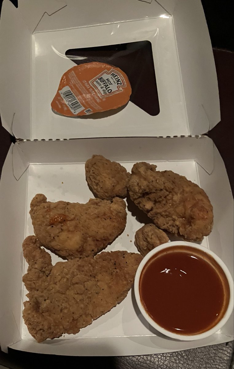 Sitting down to watch AMC Scream Unseen: March 30 #AtAMC