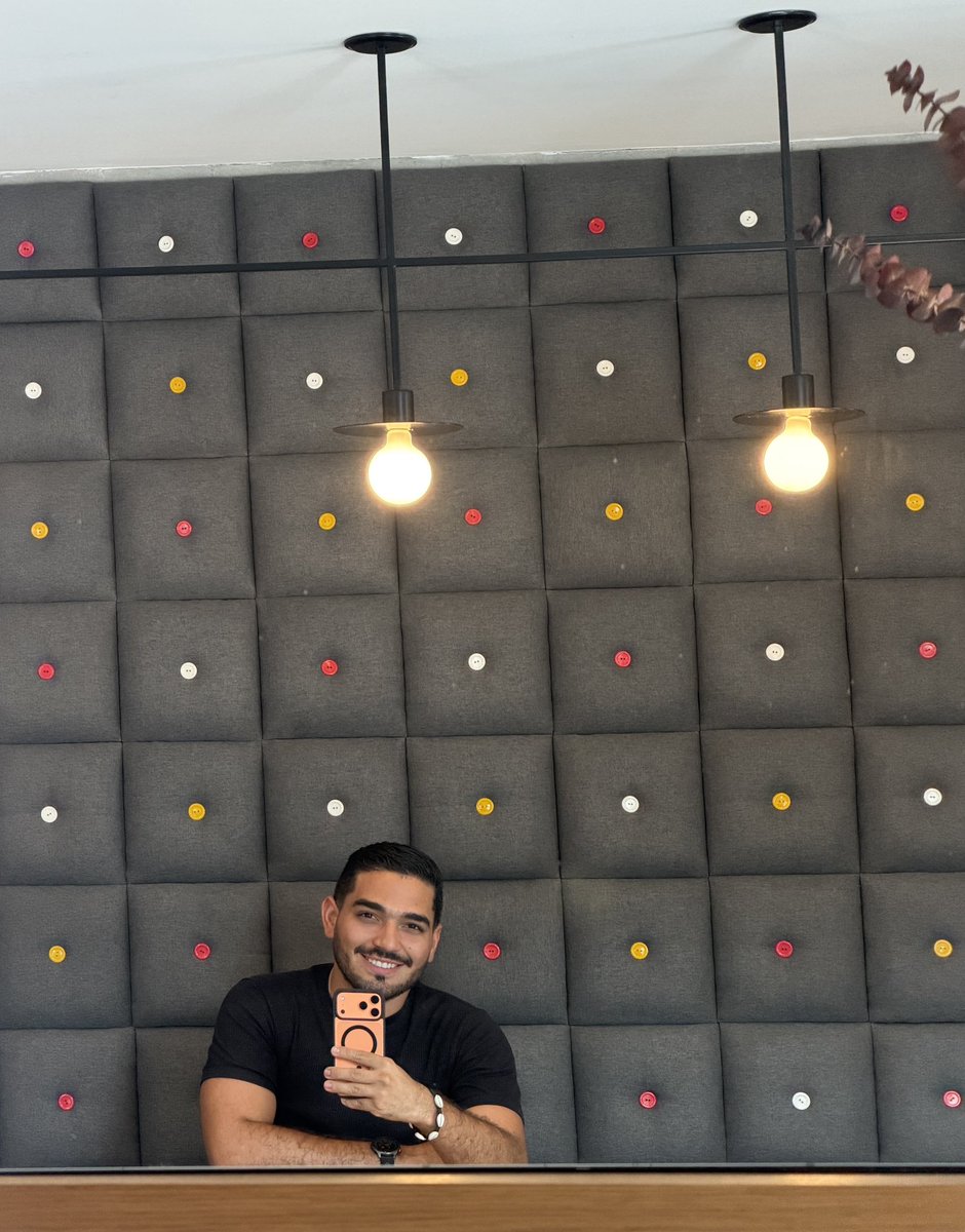 Dougtorvet's tweet photo. 🖤🤍 https://t.co/ahRFLScOiv