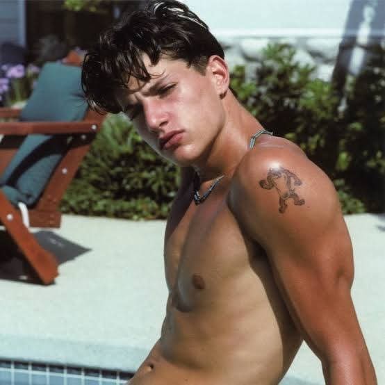 Conner Kent tweet media