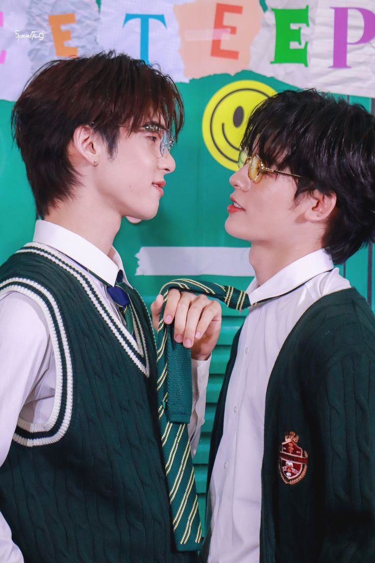 hanni ★ | teeteepor ♡ tweet media