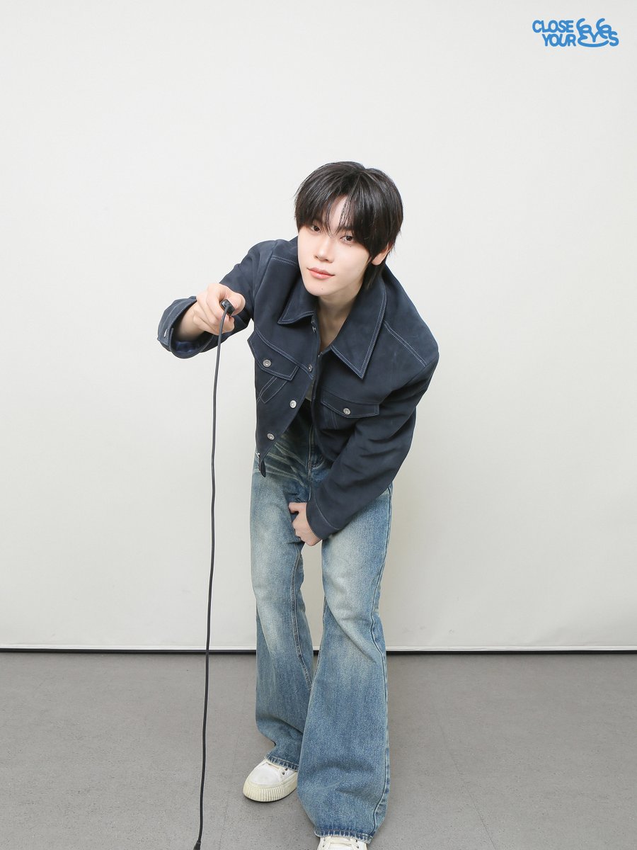 CLOSE YOUR EYES tweet media