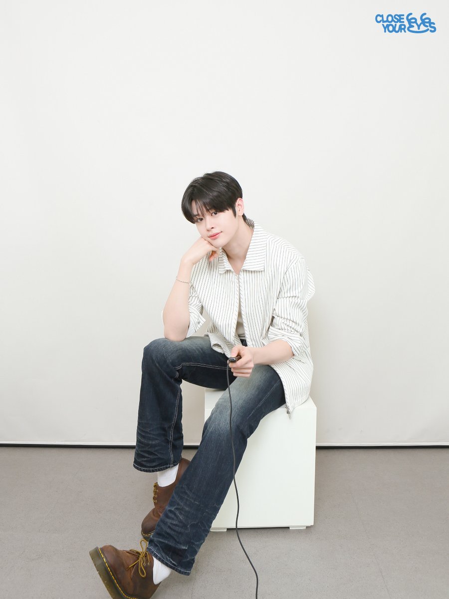 CLOSE YOUR EYES tweet media