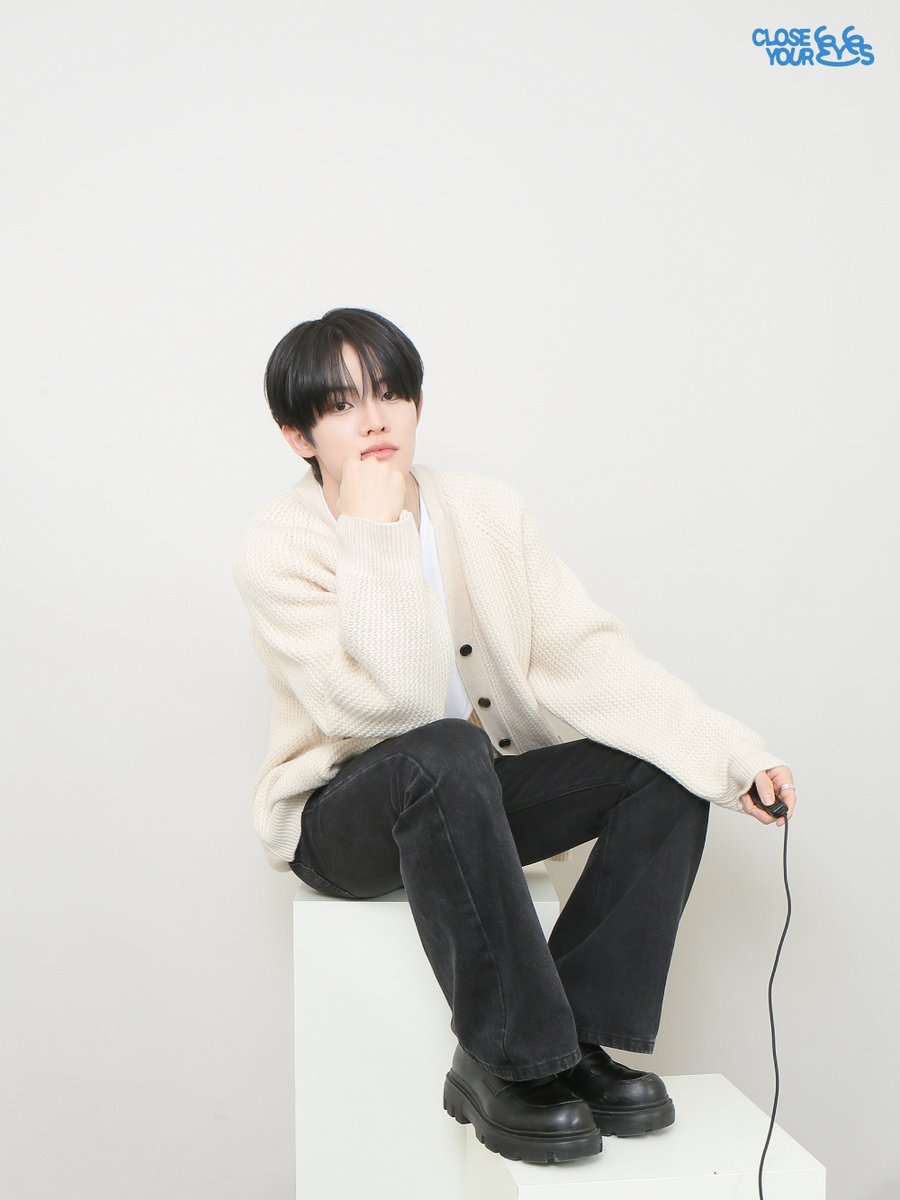 CLOSE YOUR EYES tweet media