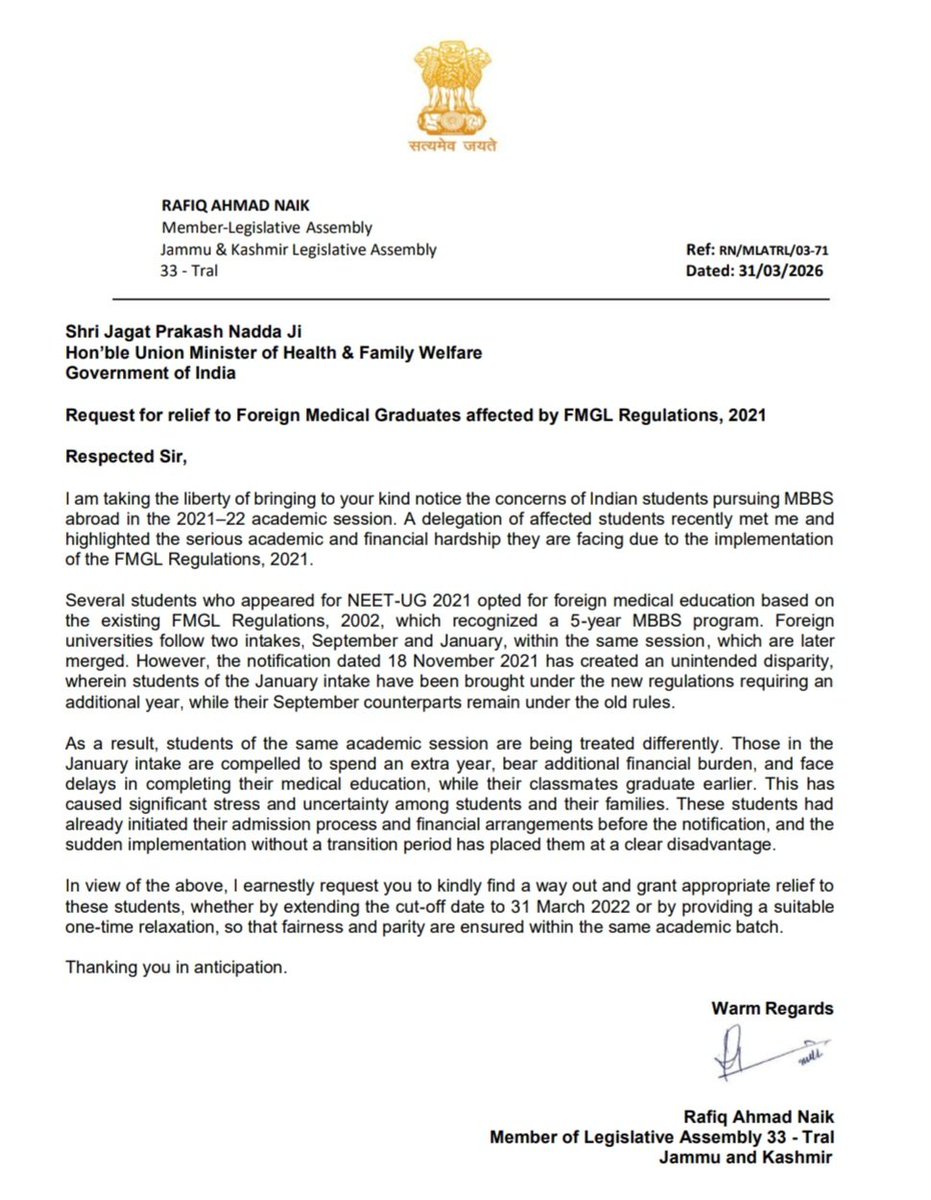 Rafiqahmadnaik's tweet photo. Deeply concerned about the plight of Indian students pursuing MBBS abroad (2021–22 batch) affected by #FMGL2021 regulations.
Same academic session, yet unequal treatment—January intake forced into an extra year.

Requesting urgent intervention for a one-time relaxation to ensure fairness.

@JPNadda @MoHFW_INDIA @NMC_IND @OfficeofJPNadda

#FMG #MedicalStudents #NEETUG #JusticeForStudents