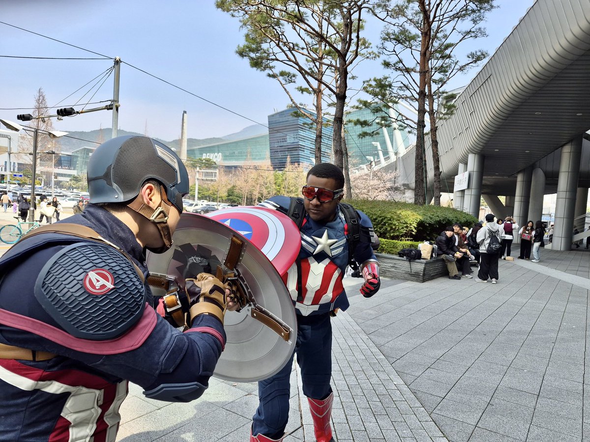 포스트잇아님 tweet media