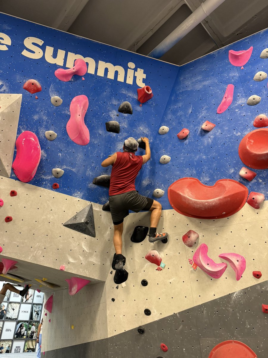 MariusGeorg tweet media