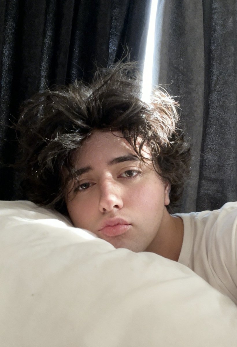 zac spears tweet media