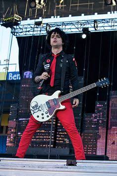 Billie Joe's Guyliner 🌈 Green Day/BTS OT⁷/MJ fan tweet media