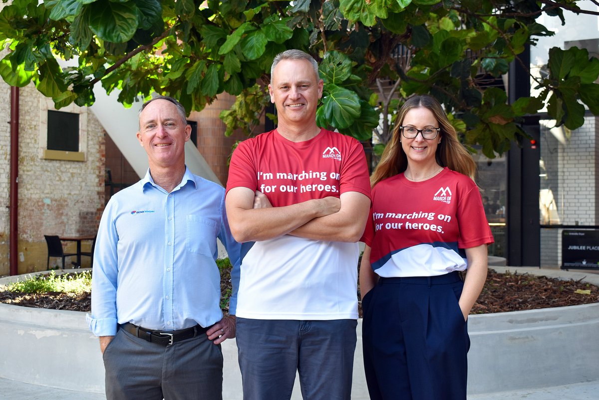 BESIXWatpac tweet media