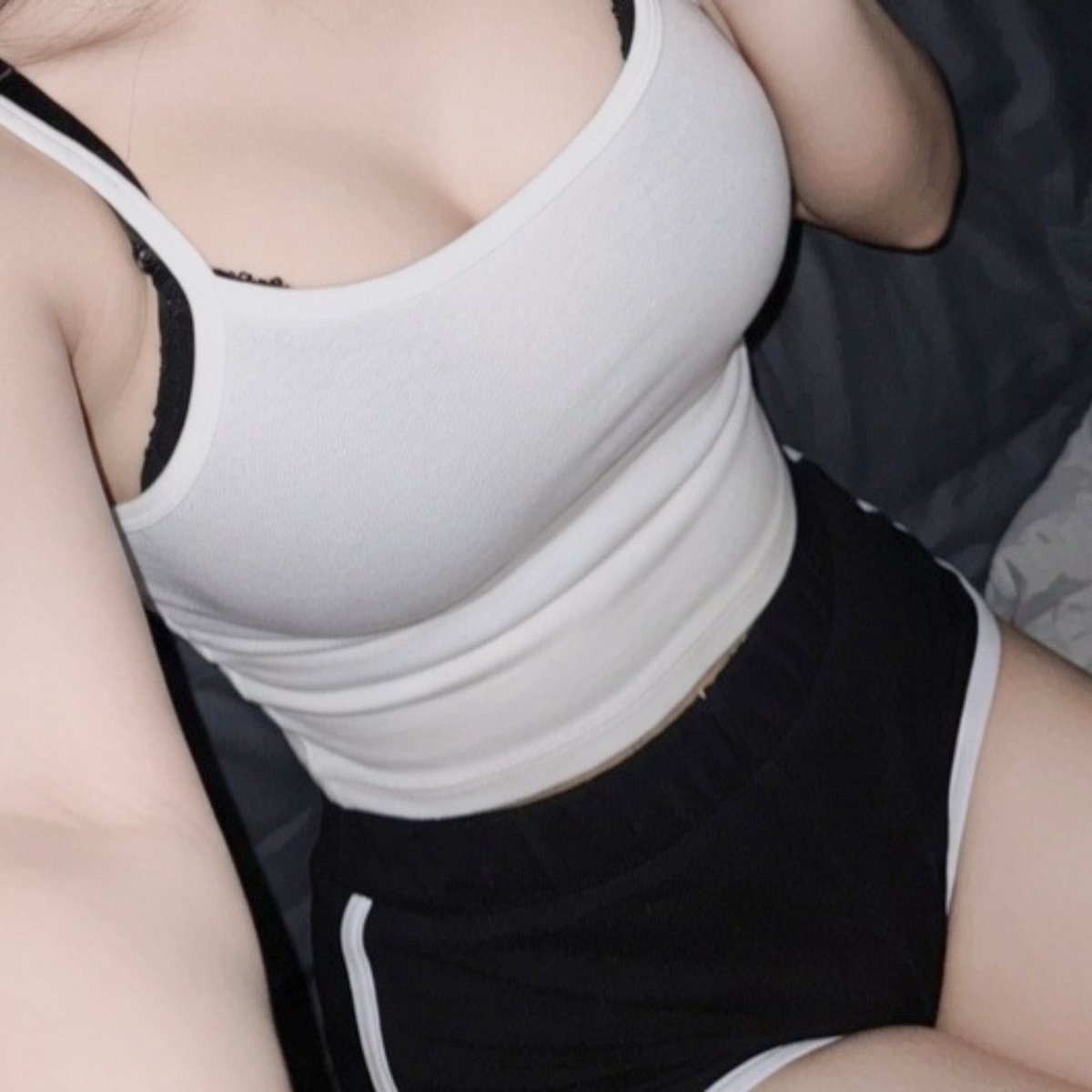 Y想你的夜 tweet media