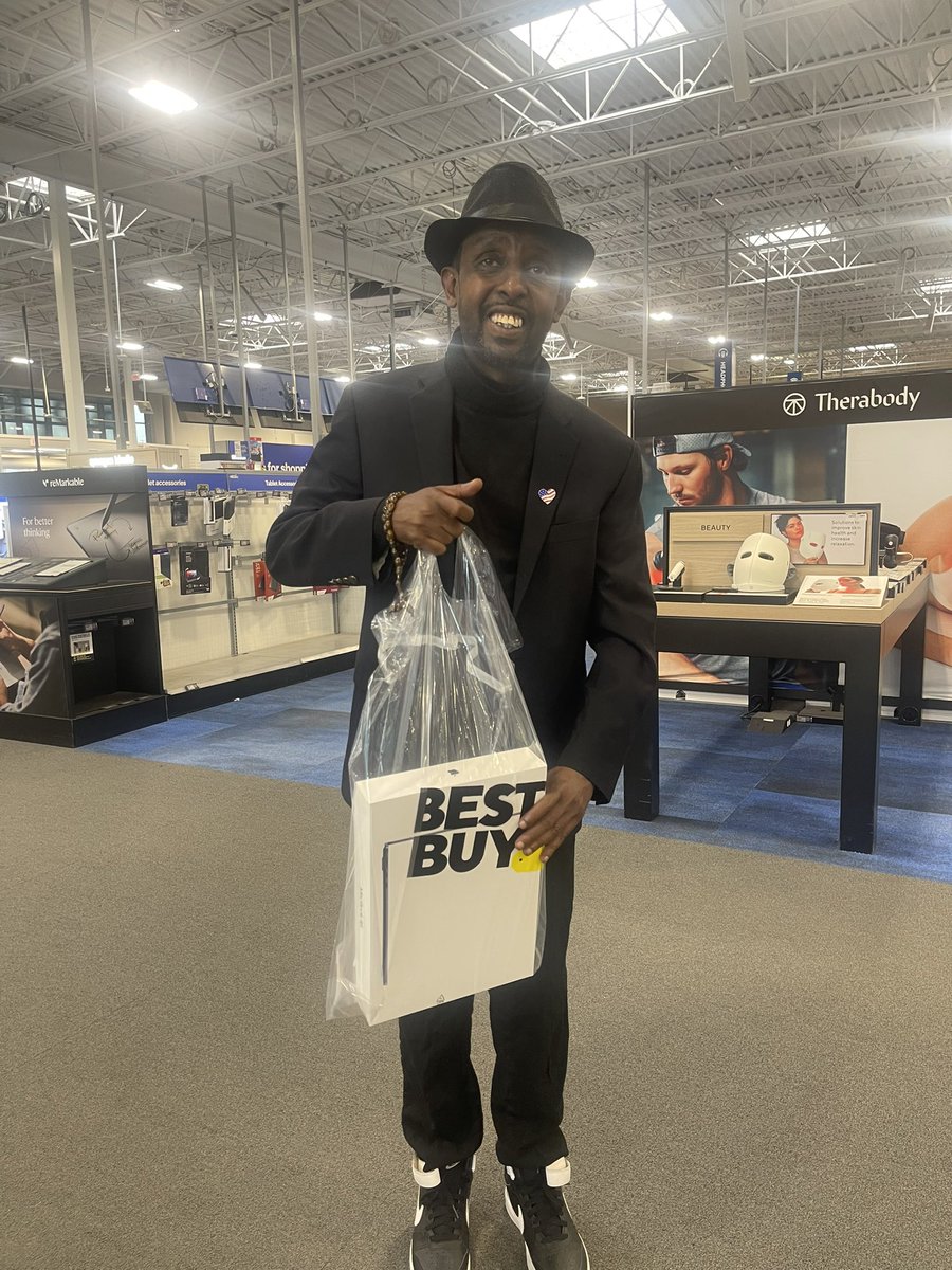 Average Mohamed tweet media