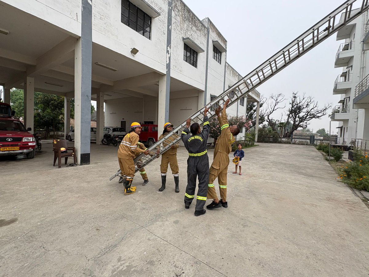 Gorakhpur Fire and emergency service tweet media