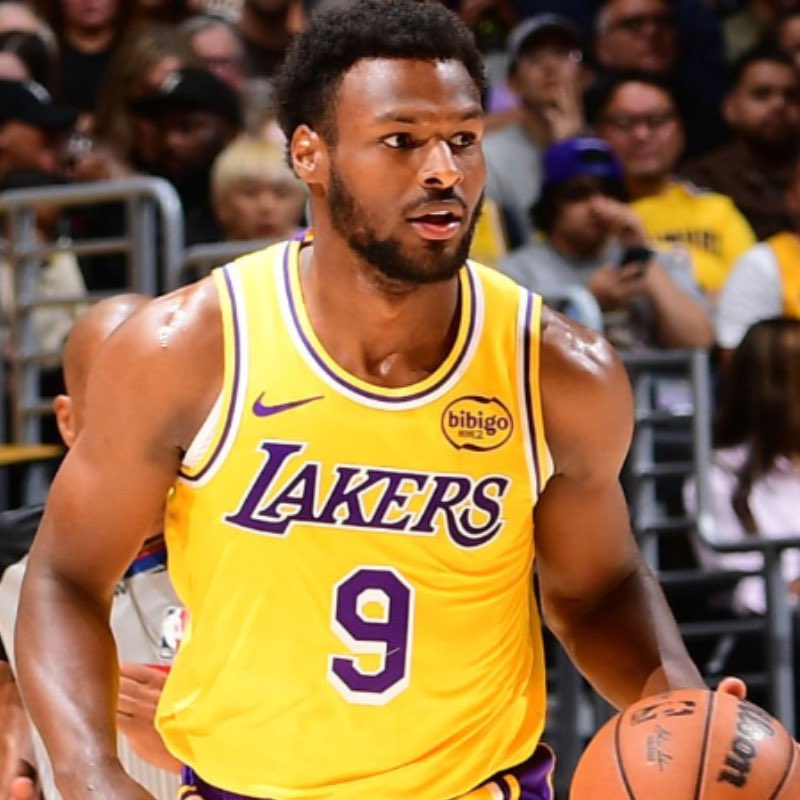 Lakers Lead tweet media