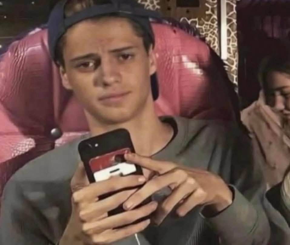 redlights tweet media