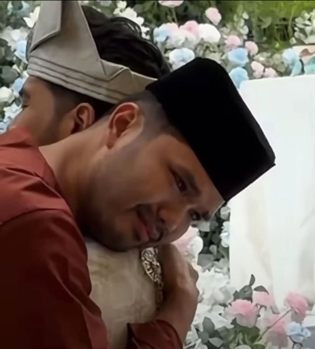 🇲🇾 tweet media