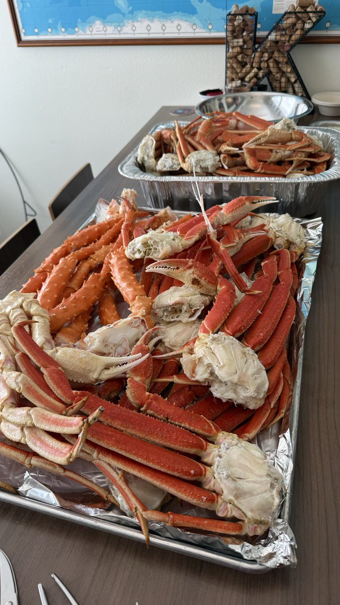 craigamorris's tweet photo. We don’t just sell crab—we know it.

Today the @KeyportLlc team got hands-on with Alaska Opilio, Bairdi, and King Crab, sharpening how we tell the story behind the quality.

That’s how you build a team that believes in what they sell. #AskForAlaska https://t.co/MoiEW1KY5M