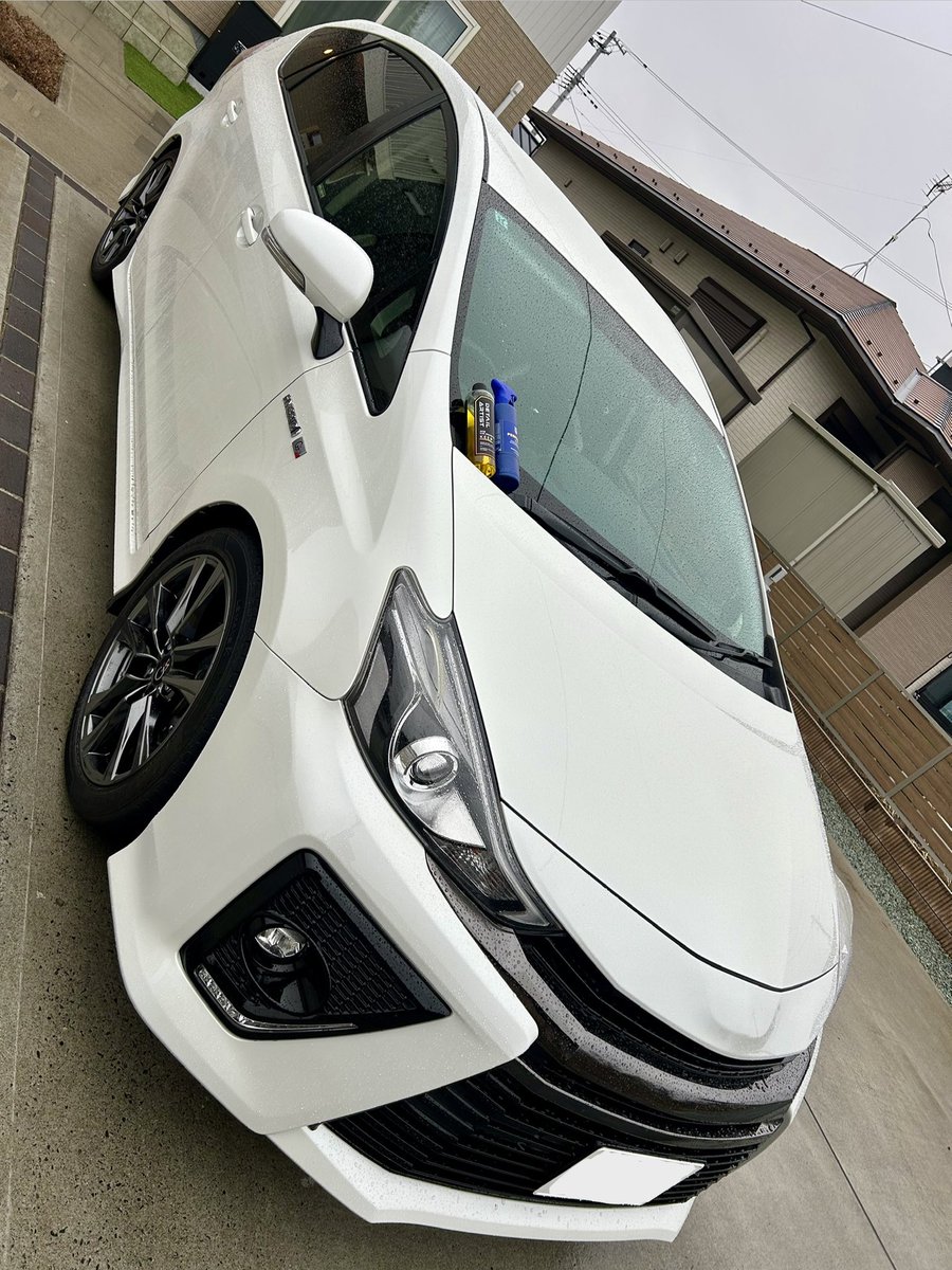 daiEJ20's tweet image. 今日は私用がありお休み♪
合間に洗車！KEEPでプレウォッシュ！パーフェクターで残った汚れは回収！
 セラミックスプレーコーティングはまだバチバチ撥水！
片付けの時にボトルを倒してしまいパーフェクターを半分くらいこぼした🫠
次の給料でたら買うか🥲
 #ロザリーヒル
 #京都ディテール
 #DA