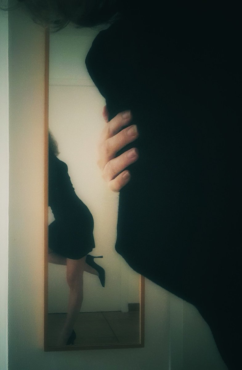 Woman in Love tweet media