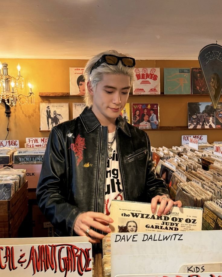 jeanine🪼 tweet media