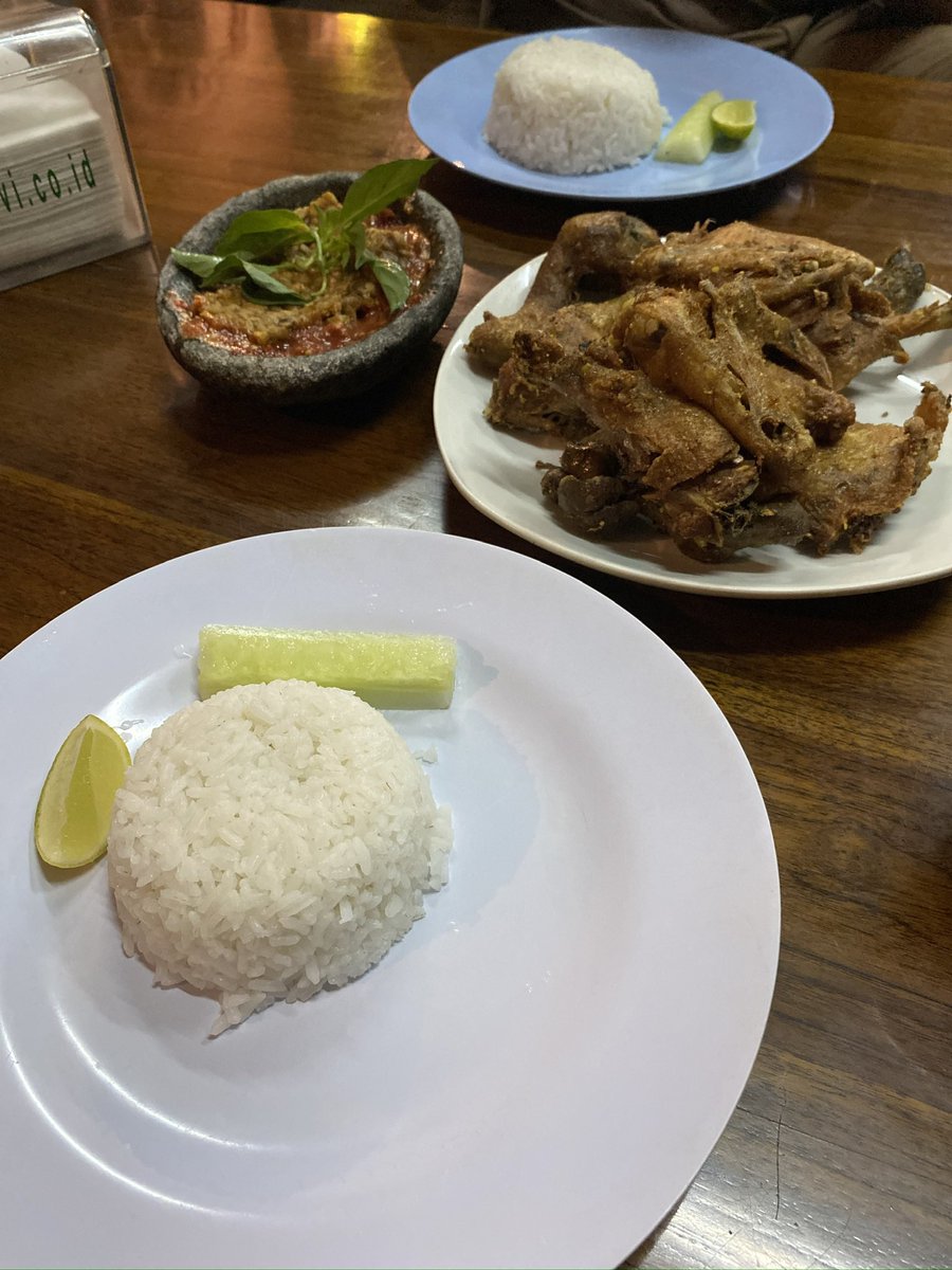 Ryan Nira tweet media