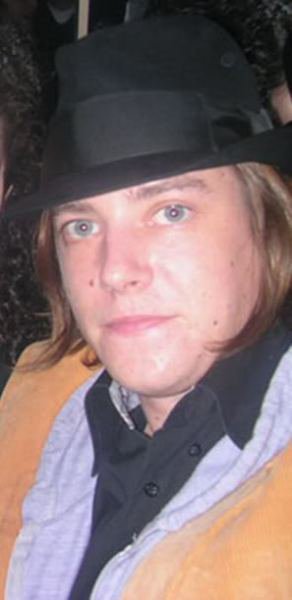 leif 𐂂 skinny paul banks HATER tweet media