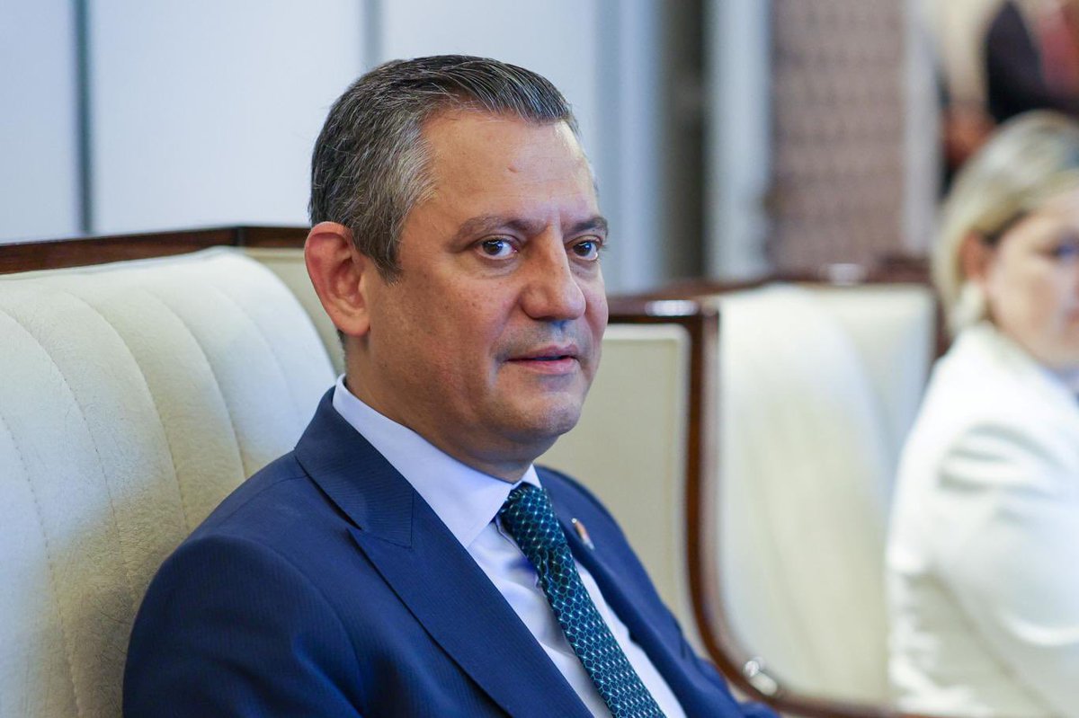 SELİNA 赛琳娜 tweet media