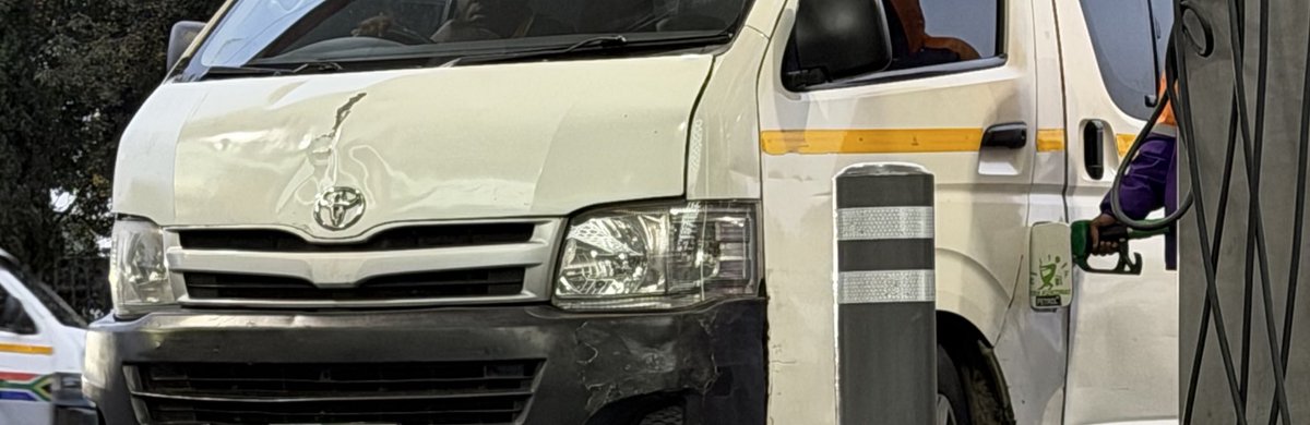 KayaNews's tweet photo. Some motorists have told Kaya News that they are considering using public transport to commute to work amid the anticipated fuel price hikes.
The price of petrol and diesel are expected to increase sharply at midnight today.
#KayaNews #FuelIncrease TT https://t.co/hR6c39prX3
