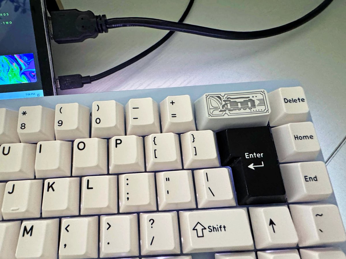 Schleepy 🍉 tweet media