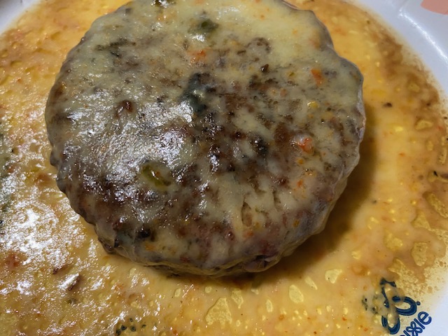 v224info's tweet image. For my Japanese friends. We eat a lot of burgers. I like mine without the bun and with different ethnic twists. Do you all eat burgers, too? Where are your burger pics?
#japanese #grilling #bbq #american