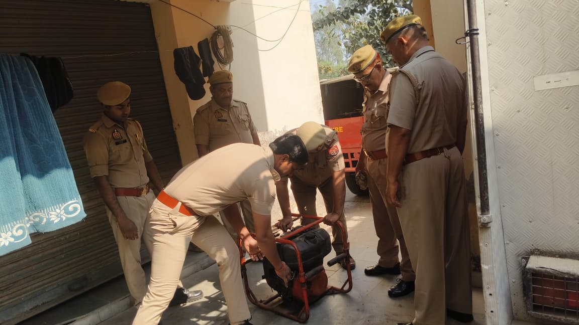 BAREILLY FIRE AND EMERGENCY SERVICES tweet media