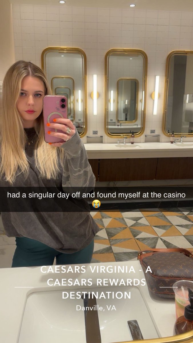 luvcarolineee's tweet photo. life lately &amp; i sell houses now 🏘️ https://t.co/fS8WGG7tr0
