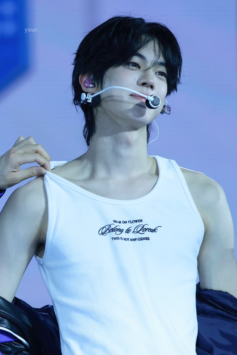 𝘆𝗼𝘂𝗿. tweet media