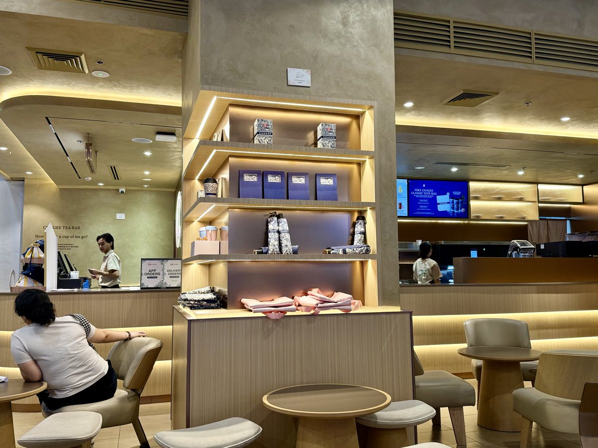 ~co•co•oc~ tweet media