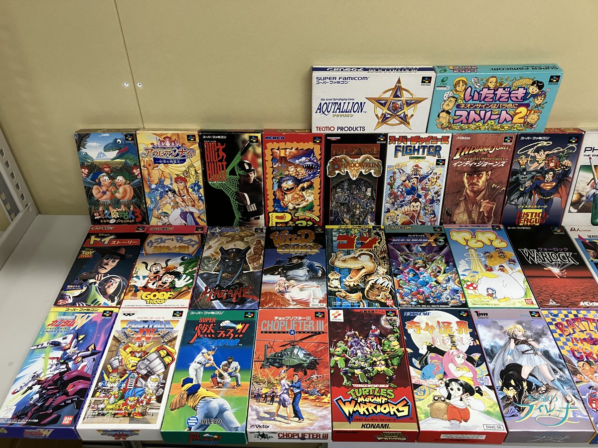 trader_tvgame's tweet image. 🔥本店１階レトロゲーム情報🔥

FC・SFCの高額タイトル買取させて頂きました！
お持ち込みありがとうございます。
画像の他にもお持ち込み頂きましたので作成次第、
ショーケース等に展開します。
もうしばしおまちを(&amp;gt;_&amp;lt;)
状態確認もOKです！

#レトロゲーム #秋葉原 #ファミコン #スーパーファミコン