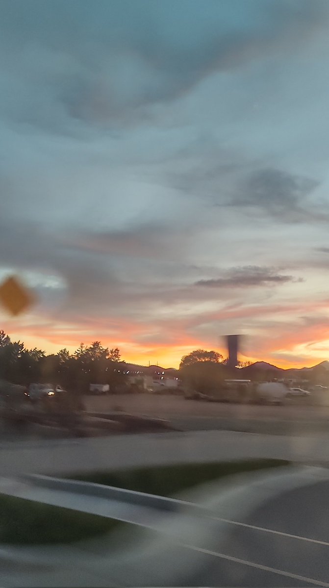 iAmWriting tweet media