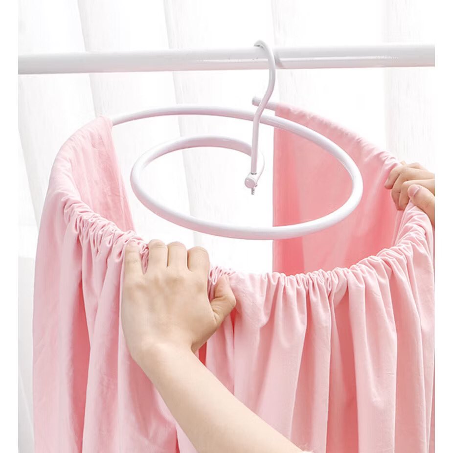 ry4aaaan's tweet photo. Jemur sprei nggak perlu lahan luas lagi! 😭 Gantungan spiral ini penyelamat buat yang tinggal di apartemen atau rumah mungil. Hemat tempat, jemuran cepat kering, &amp; nggak kusut. Life hack wajib punya! ✨
Cuma 20rb-an 👉: https://t.co/cavmRElrl8
🧺 #HomeHacks #ApartmentLiving https://t.co/hgjLGqs4om