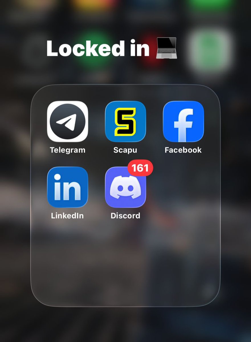 E🌸sther tweet media