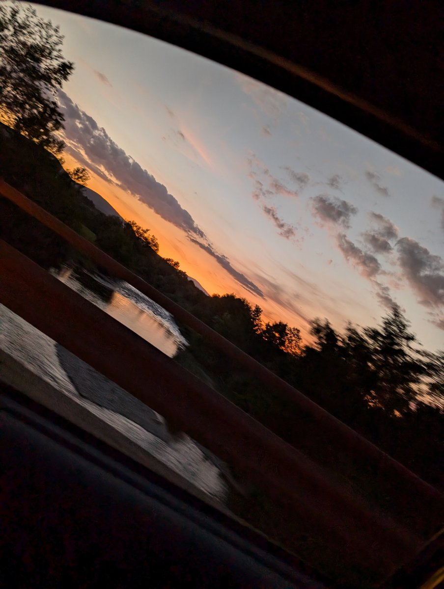 黒波 🕯️ tweet media