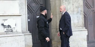 zadovoljna u.inat tweet media