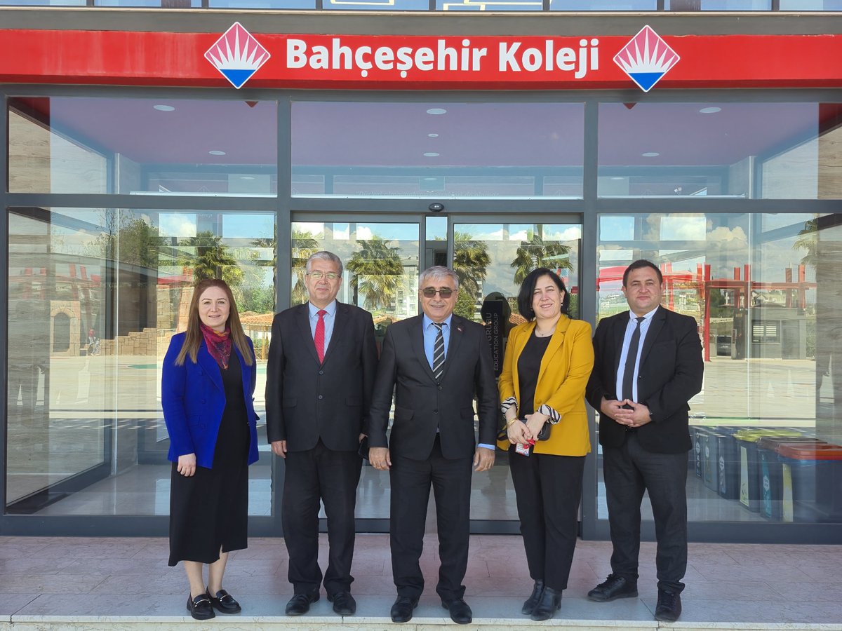 SerikMEM's tweet photo. 📌İlçe Milli Eğitim Müdürümüz İkram Ekiz ve Şube Müdürümüz İlker Sarıkaya, Özel Serik Bahçeşehir Kolejini ziyaret etti.

@tcmeb @ikramekiz https://t.co/FJaJNnAJkV